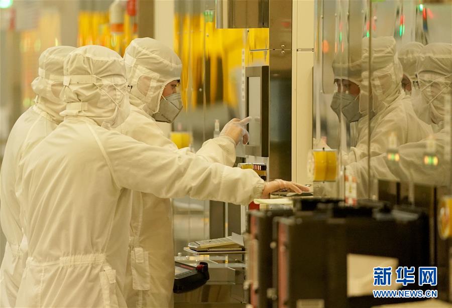 (新華全媒頭條·迎接兩會特別報(bào)道·圖文互動)(8)不同尋常的兩會 萬眾一心的力量——寫在2020年全國兩會召開之際